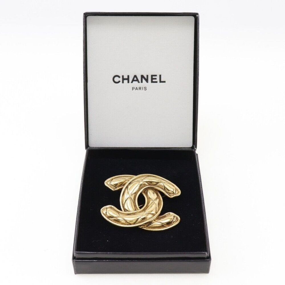 CHANEL COCO Mark Brooch Matelasse Plated Gold 34.3g Women - Picture 5 of 8